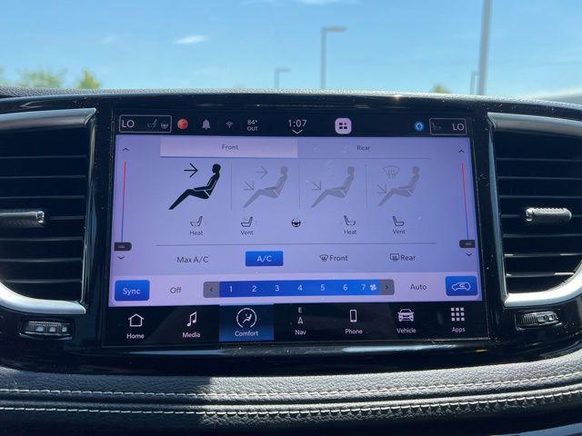 used 2022 Chrysler Pacifica car, priced at $31,030