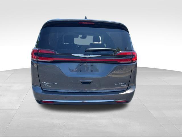 used 2022 Chrysler Pacifica car, priced at $31,030