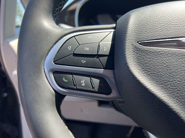 used 2022 Chrysler Pacifica car, priced at $31,030