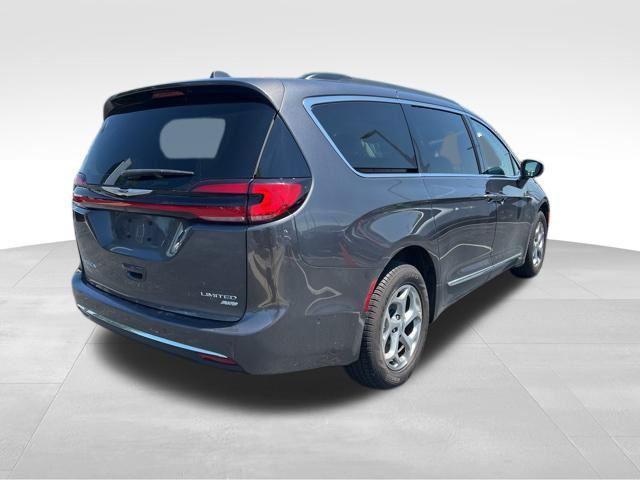 used 2022 Chrysler Pacifica car, priced at $31,030