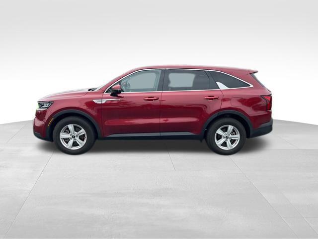 used 2023 Kia Sorento car, priced at $25,640
