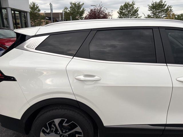 used 2023 Kia Sportage Hybrid car, priced at $28,900