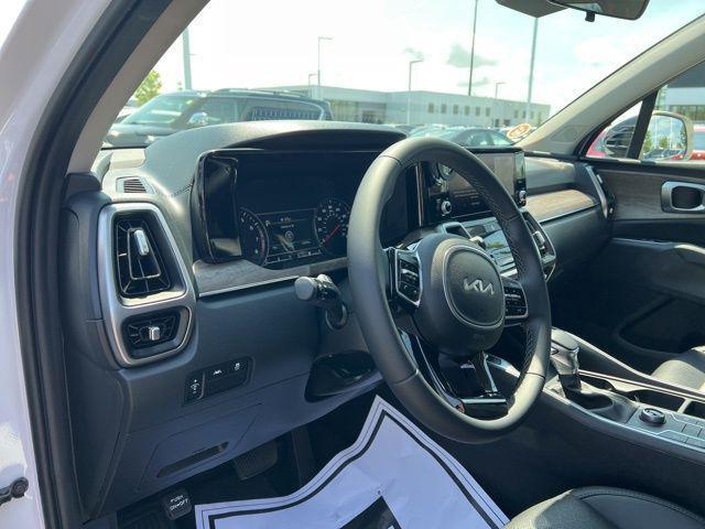 used 2023 Kia Sorento car, priced at $30,647