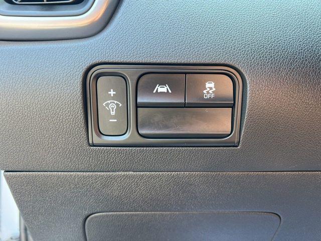 used 2023 Kia Sorento car, priced at $30,647