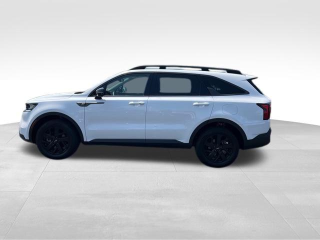 used 2023 Kia Sorento car, priced at $30,647