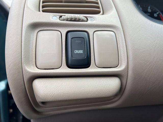 used 2002 Honda Accord car, priced at $3,400