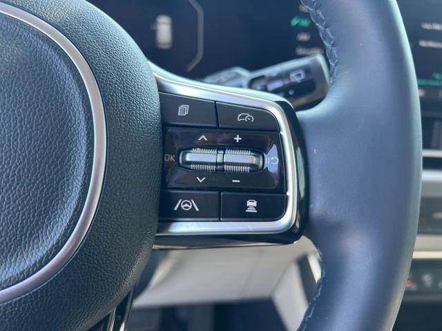 used 2025 Kia Carnival car, priced at $47,367