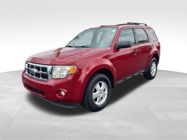 used 2011 Ford Escape car, priced at $5,555