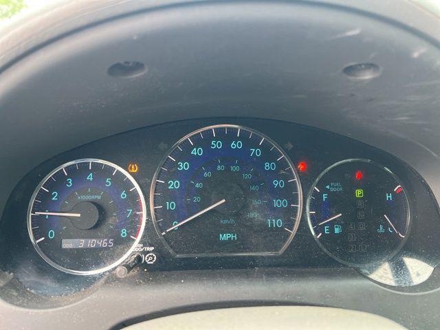 used 2010 Toyota Sienna car, priced at $3,898