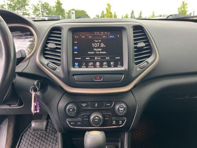 used 2015 Jeep Cherokee car, priced at $9,673