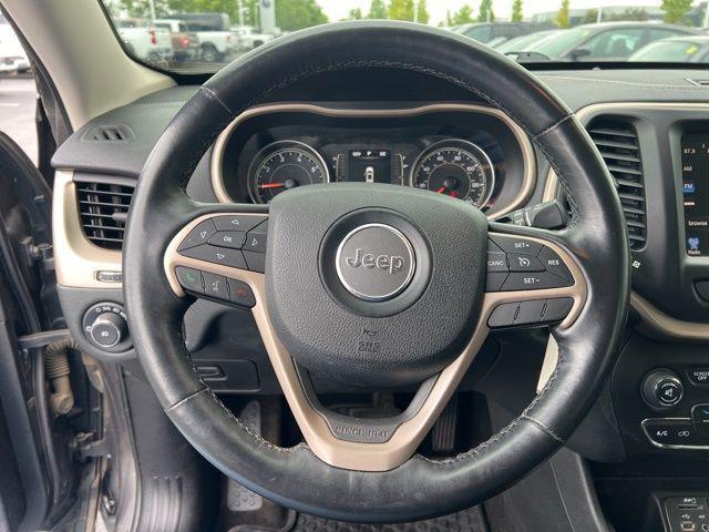 used 2015 Jeep Cherokee car, priced at $9,673