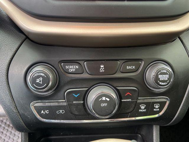 used 2015 Jeep Cherokee car, priced at $9,673