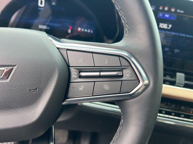 used 2025 Chevrolet Equinox car, priced at $35,500