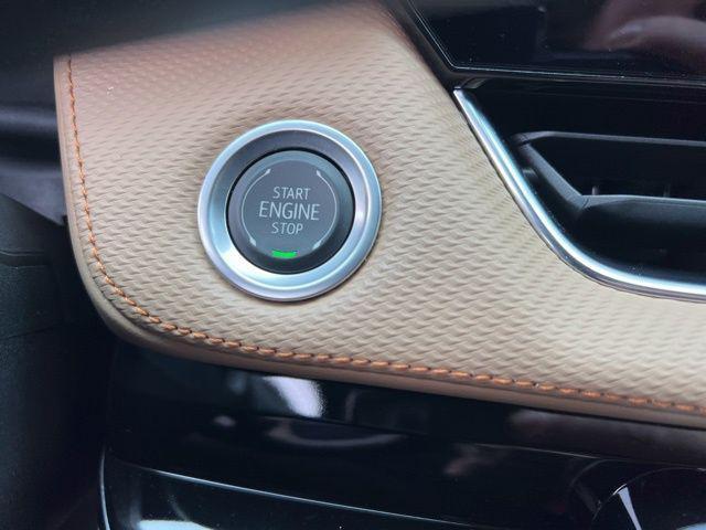 used 2025 Chevrolet Equinox car, priced at $35,500