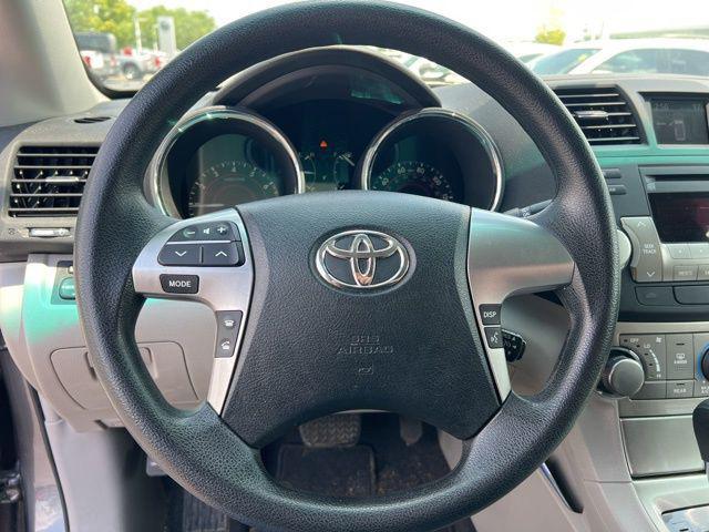 used 2012 Toyota Highlander car, priced at $13,000