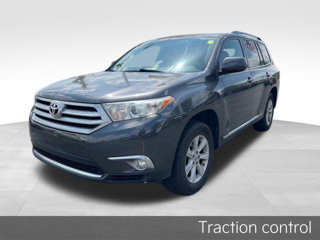 used 2012 Toyota Highlander car, priced at $13,000