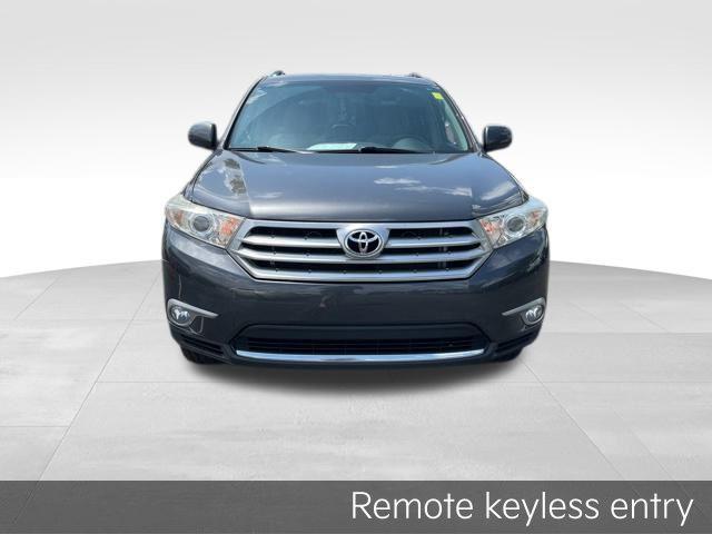used 2012 Toyota Highlander car, priced at $13,000