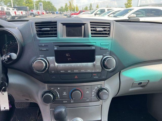 used 2012 Toyota Highlander car, priced at $13,000