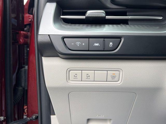 used 2024 Kia Carnival car, priced at $32,714