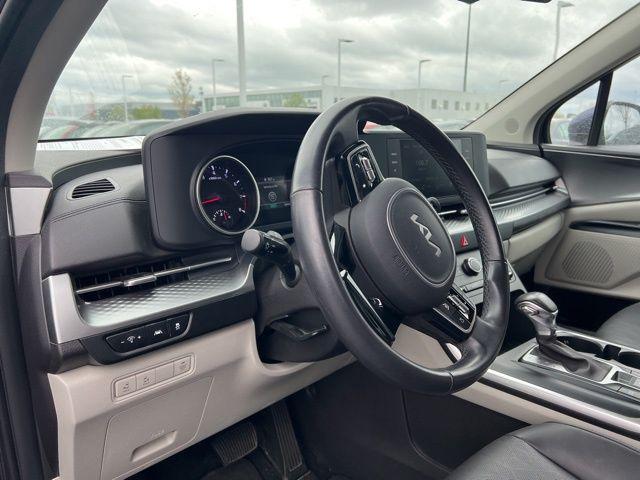 used 2023 Kia Carnival car, priced at $31,804