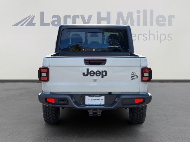 new 2025 Jeep Gladiator car, priced at $46,586