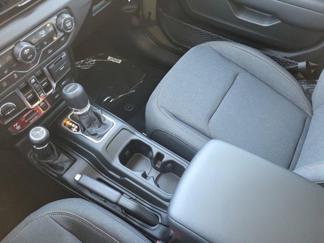 new 2025 Jeep Gladiator car, priced at $46,135
