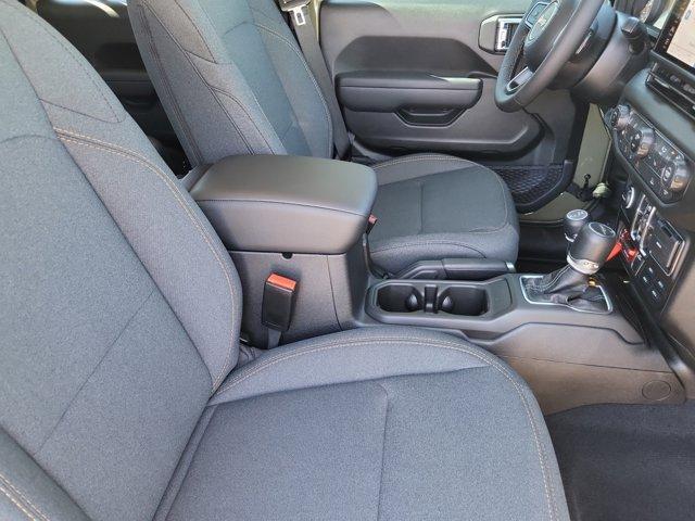 new 2025 Jeep Gladiator car, priced at $46,135