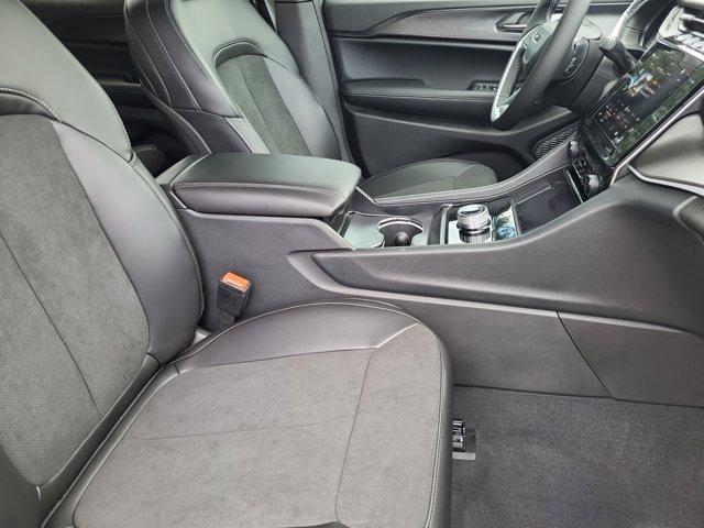 new 2025 Jeep Grand Cherokee L car, priced at $44,125