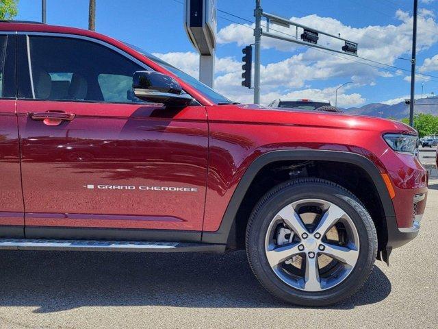 new 2024 Jeep Grand Cherokee L car, priced at $48,058