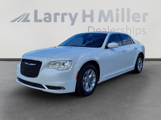 new 2023 Chrysler 300 car, priced at $32,283