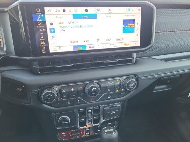 new 2025 Jeep Wrangler car, priced at $59,781