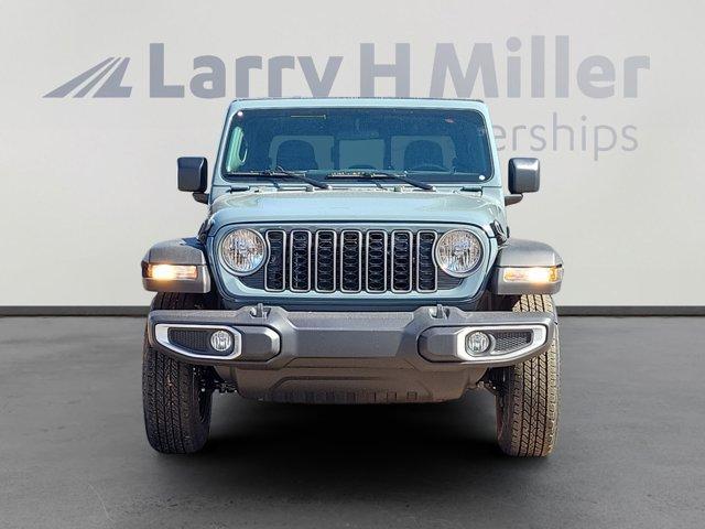 new 2025 Jeep Gladiator car, priced at $40,105