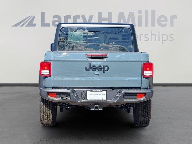 new 2025 Jeep Gladiator car, priced at $40,105