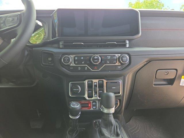 new 2025 Jeep Wrangler car, priced at $60,898