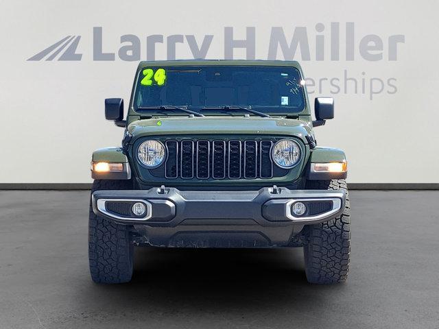 used 2024 Jeep Gladiator car, priced at $40,074