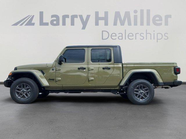 new 2025 Jeep Gladiator car, priced at $45,200