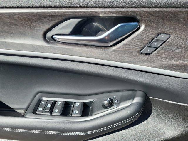 new 2025 Jeep Grand Cherokee car, priced at $43,915