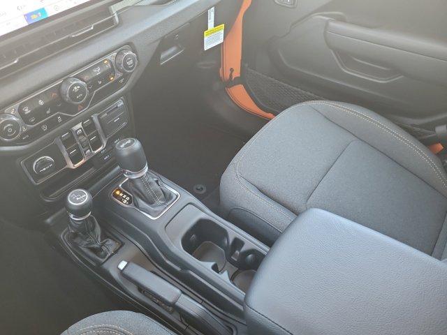 new 2025 Jeep Wrangler car, priced at $46,126