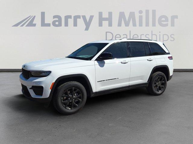 new 2025 Jeep Grand Cherokee car, priced at $35,660