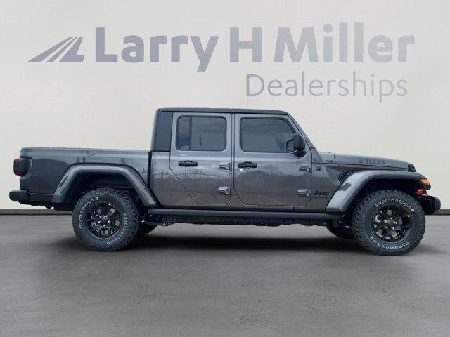 new 2025 Jeep Gladiator car, priced at $47,928