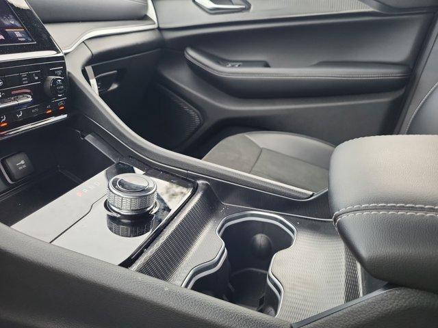 new 2025 Jeep Grand Cherokee car, priced at $41,130