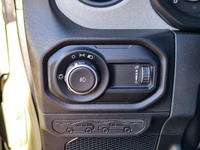 new 2025 Jeep Wrangler car, priced at $40,695