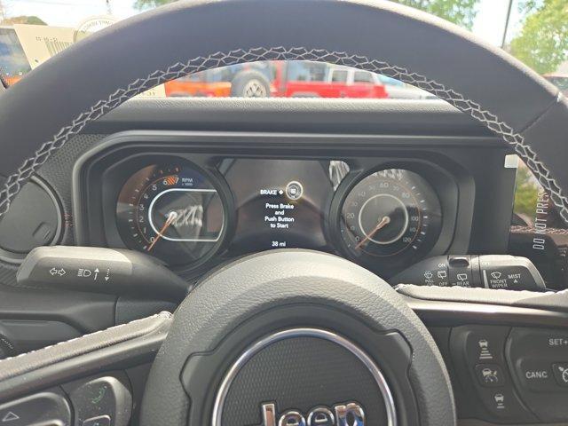 new 2025 Jeep Wrangler car, priced at $52,712