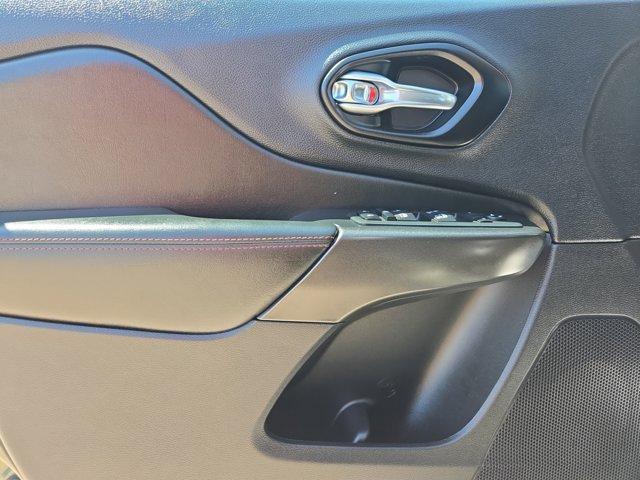 used 2021 Jeep Cherokee car, priced at $23,995