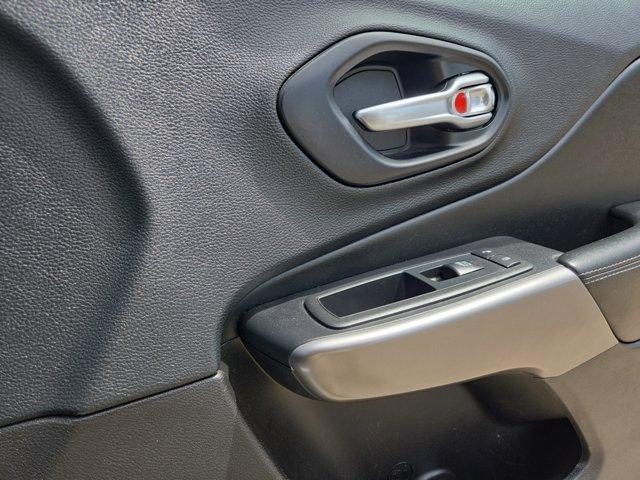 used 2019 Jeep Cherokee car, priced at $14,495