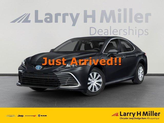 used 2022 Toyota Camry Hybrid car, priced at $29,999