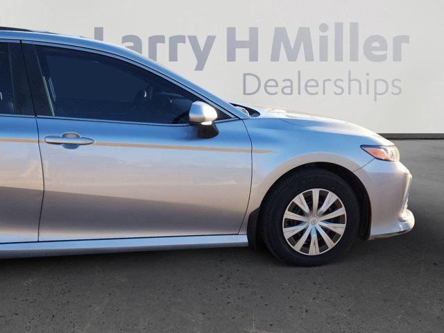 used 2022 Toyota Camry Hybrid car, priced at $25,495