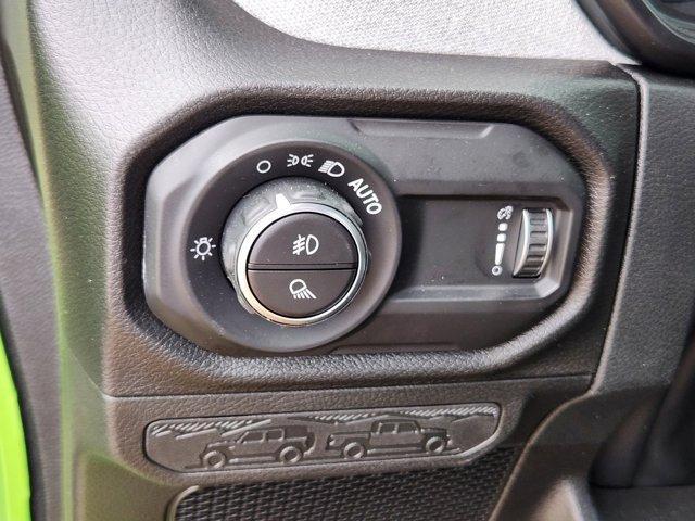 new 2025 Jeep Gladiator car, priced at $46,135