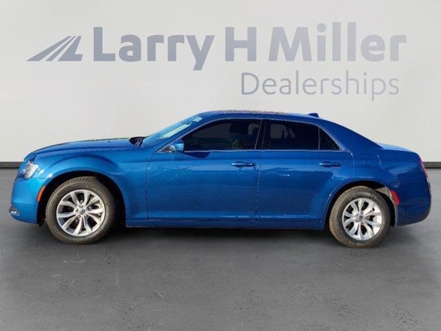 new 2023 Chrysler 300 car, priced at $32,729