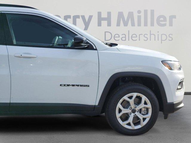 new 2025 Jeep Compass car, priced at $27,013